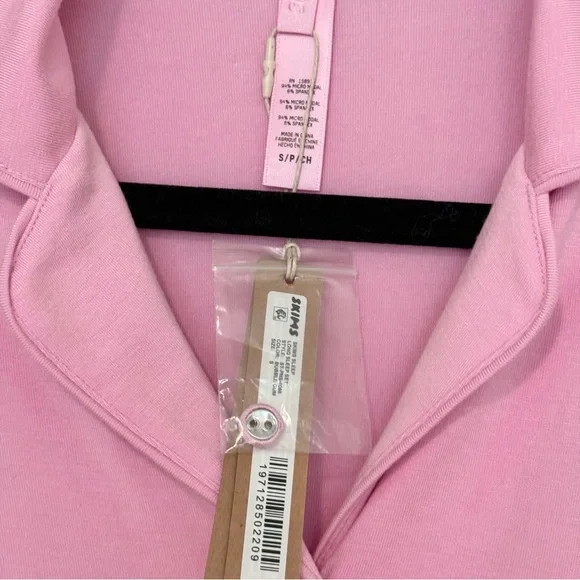 Skims Sleep Long Sleeve Button Up Set - Bubble Gum - Picture 4 of 6